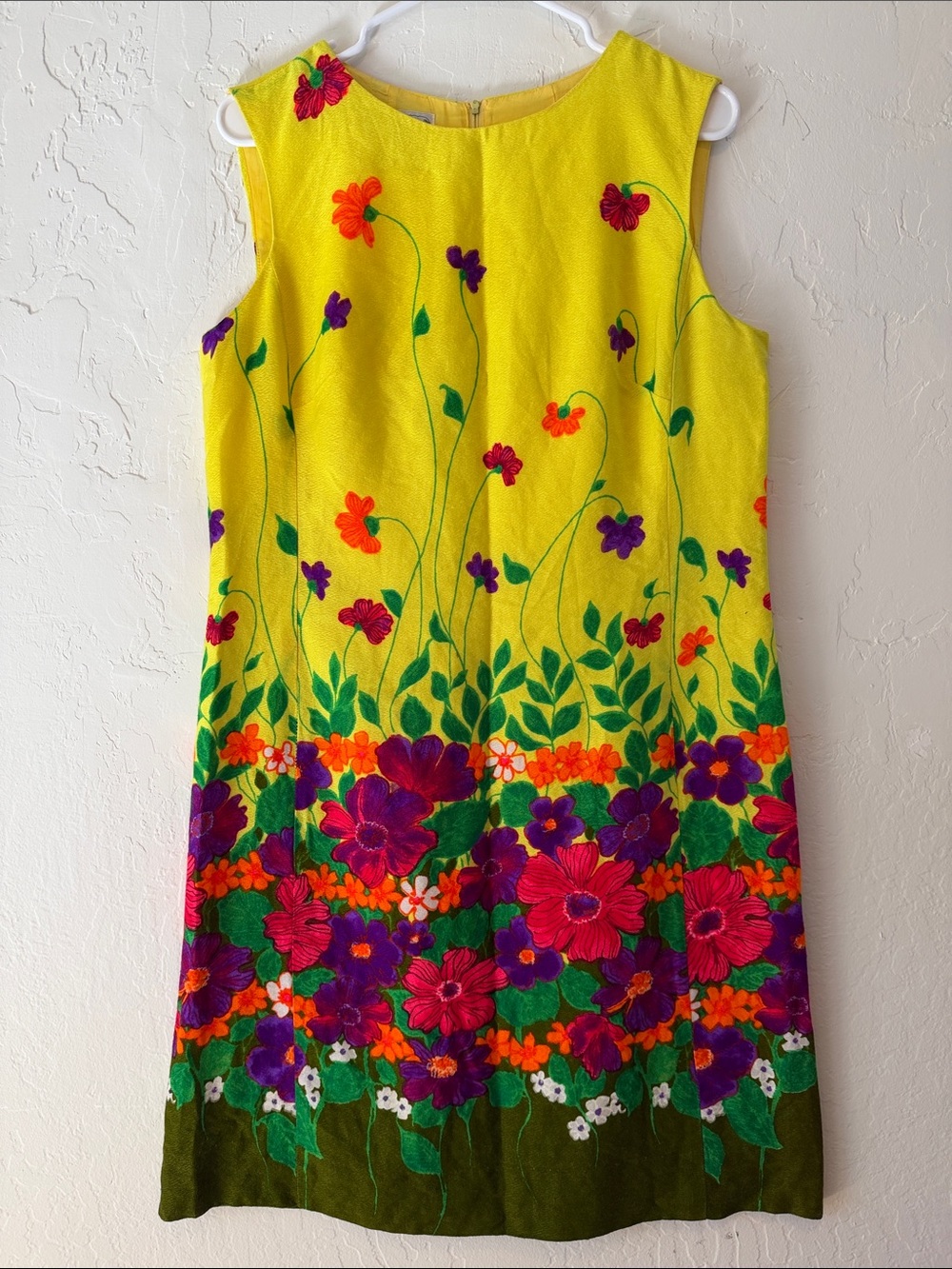 Vintage 70s Floral Shift Dress Vibrant Garden Print Size L